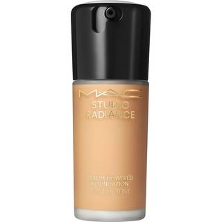 MAC Studio Radiance Serum-Powered Foundation NC40 30 ml