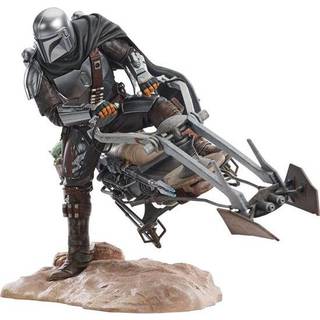 THE MANDALORIAN - Din Djarin with Speeder - Statue Premier Coll. 25cm
