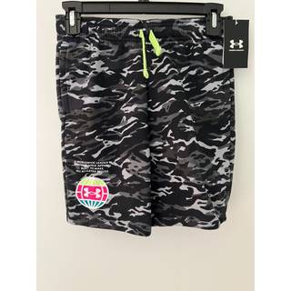 Shorts Under Armour UA Rival Fleece ANAML Short-BLK 1370205-001 Størrelse YLG
