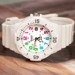 Dameur Casio LRW-200H-7B 34mm Stilfuldt Ur
