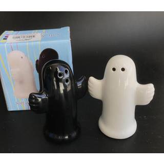 Ghosts salt & peber sæt i porcelæn