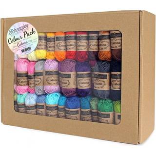 Scheepjes Catona Farvepakke - 109 ngl x10g Scheepjes Catona Farvepakke indeholder 109 mininøgler af 10g i alle farver af Scheepjes Catona. Med denne farvepakke kan du nemt udvælge farver til dit næste projekt. Scheepjes Catona indeholder 100% merceriseret bomuld.