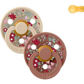 BIBS Rund Colour Sut - 2-Pak - Str. 2 - Naturgummi - Liberty - Chamomille Lawn/Woodchuck Mix