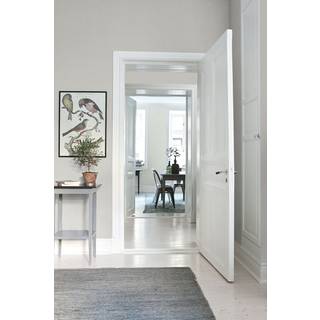 Grey Feather - 7541