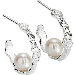 RUFFLE PEARL HOOP | SILVER