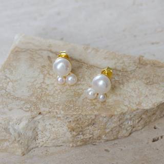 SHORT BOBBLY EARSTUD | SILVER