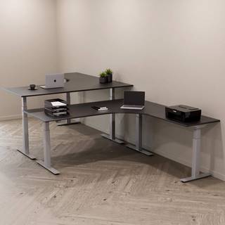 Hæve sænkebord hjørneskrivebord - Premium, Størrelse 160x200 cm, Bordplade Sort, Stativ Sølv