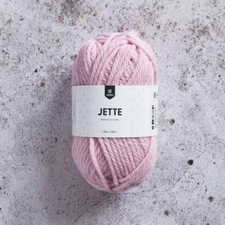 Järbo Jette 14 Rose melody Indhold:100% ubehandlet ren uld Vægt/længde: 50 g = ca. 50 meter Anbefalede pinde: 7 mm Strikkefasthed: 10 x 10 cm = 12 m x 18 p Vask:Håndvask.