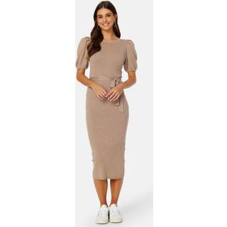 BUBBLEROOM Linnelle knitted puff sleeve dress Light nougat 3XL