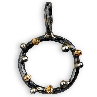 ByBirdie Vedhæng - Buds Circle lille vedhæng i sølv oxideret-5090209a