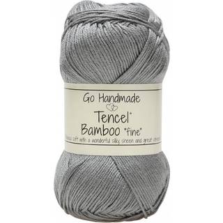 Go Handmade Tencel Bamboo Fine 17359 Grå Indhold: 60% Bambus, 40% Tencel Vægt/længde: 50 g = ca. 210 meter Anbefalede pinde: 2.5-3.00 mm Strikkefasthed: 10 cm = 30-32 m Maskinvask 40°C / Tørres fladt.