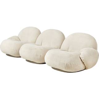 GUBI Pacha Sofa 3 Seater Polstret I Mumble 02 Med Base I Perle Guld