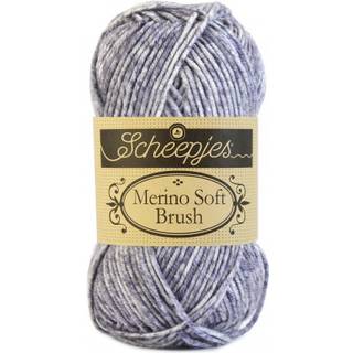 Scheepjes Merino Soft Brush 253 Potter Indhold: 50% Superwash merinould, 25% mikrofibre, 25% akryl Vægt/længde: 50 g = 105 m Anbefalede pinde: 4 - 5 mm Strikkefasthed: 10 x 10 cm = 19 m x 23 r Kan vaskes på maskine, skånsom vask ved maks. 30° / Tørres fladt.