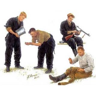 Russian Tankmen 1943-1944