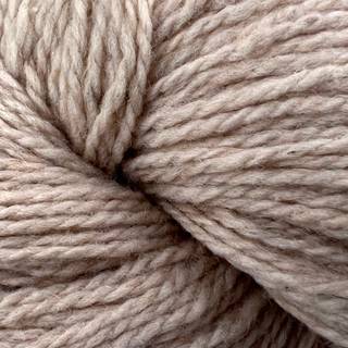 Permin Dagmar 15 Beige Indhold: 75% Økologisk Merinould, 25% Polyamid Vægt/længde: 50 g = ca. 150 meter Anbefalede pinde: 4,50 mm Strikkefasthed: 10 x 10 cm = 18 masker x 26 rækker Vaskes i hånden ved 30ºC / tåler ikke tørretumbling, tørres fladt.