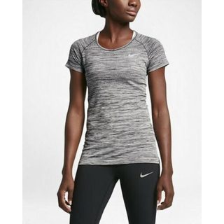 Nike Kvinde Dri-Fit Knit T-shirt