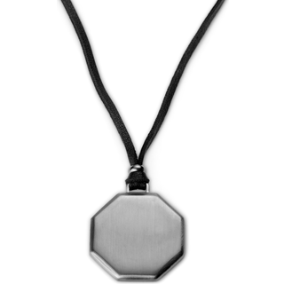 Halskæde m. Graverbart Gråsort Stålvedhæng