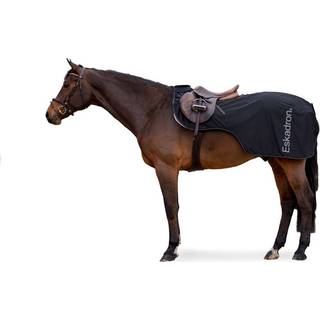 Eskadron Softshell Ridedækken - 135
