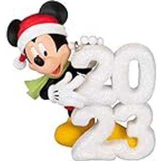 Hallmark keepsake Christmas Ornament 2023 Disney Mickey Mouse A Year of Disney Magic Gifts til Disney fans