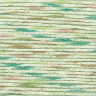 Rico Cotton Flecky Fleece 013 Green Indhold:75% Bomuld / 13% Akryl / 12% Uld Vægt/længde:100 g = ca. 250 m Anbefalede pinde:3,5 - 4 mm Strikkefasthed:10 x 10 cm = ca. 22 m x 28 r Håndvask anbefales / Tørres fladt.