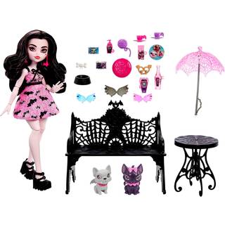 Mattel Monster High Draculaura Bite in the Park Doll and Playset Medium