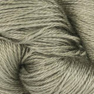 BC Garn Jaipur Peace Silk 53 Khaki Indhold: 100% silke Vægt/længde: 50 g = ca. 300 meter Anbefalede pinde: 2-3 mm Strikkefasthed: 10 x 10 cm = 24 m Vask: Håndvask.