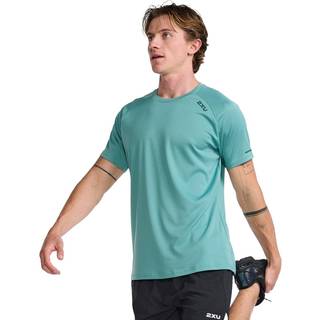 2XU Aero Tee S - Hurtigtørrende Herre Trænings T-shirt med Reflekterende Logo, Grøn