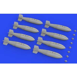 British 1000lb retarded bombs