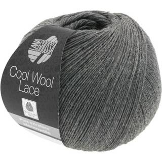 Lana Grossa Cool Wool Lace 26 Mørkegrå Indhold: 100% ren ny, ekstrafin merinould Vægt/Længde: 50 g = ca. 400 meter Anbefalede pinde: 2-3 mm Strikkefasthed: 10 x 10 cm = 34 m x 44 p Vask:Finvask 30º/ Tørres fladt.