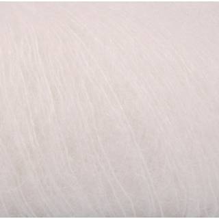 Mayflower Elba 002 Fløde Indhold: 68% Alpaca, 32% Polyamid Vægt/længde: 25 g = ca. 250 m Anbefalede pinde: 3.5-4 mm Strikkefasthed: 10 cm = 22 m x 32 p Vask: Håndvask / Tåler ikke tørretumbling.