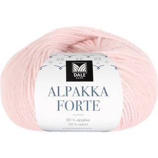 Dale Alpakka Forte 743 Lys rosa Indhold: 80% alpaca, 20% nylon Vægt/længde: 50 g = ca. 133 meter Anbefalede pinde: 2.5-3.5 mm Strikkefasthed: 10 cm = 26-27 m på pind 2.5-3 mm / 25 m på pind 3.5 mm Vask: Uldvask30 °C / Vaskes med vrangen ud / Brug vaskemiddel til ud/silke / Brug ikke skyllemiddel / Tørres fladt.