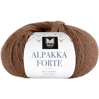 Dale Alpakka Forte 725 Brun meleret Indhold: 80% alpaca, 20% nylon Vægt/længde: 50 g = ca. 133 meter Anbefalede pinde: 2.5-3.5 mm Strikkefasthed: 10 cm = 26-27 m på pind 2.5-3 mm / 25 m på pind 3.5 mm Vask: Uldvask30 °C / Vaskes med vrangen ud / Brug vaskemiddel til ud/silke / Brug ikke skyllemiddel / Tørres fladt.
