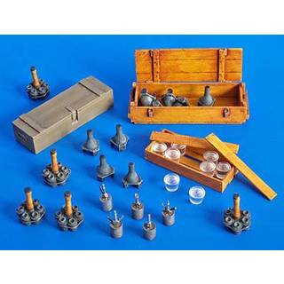 Deutsche Granaten und Minen