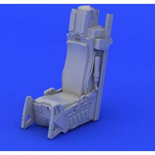 F-16CJ Block 50 ejection seat f.Tamiya