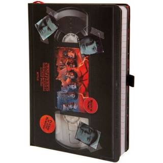 STRANGER THINGS - VHS Saison 4 - Cahier A5 Premium
