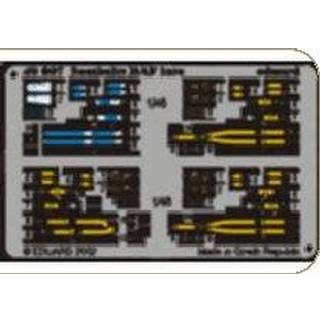 Color Seatbelts RAF late