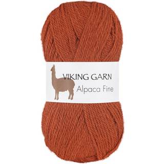 Viking Alpaca Fine 654 Brændt orange Indhold: 85% alpaca, 15% højlandsuld Vægt/længde: 50 g. = ca. 166 meter Anbefalede pinde: 3 mm Strikkefasthed: 10 x 10 cm = 28 m Vask: Uldvask ved 30 ℃.