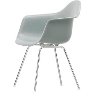 Vitra - Eames Plastic Armchair DAX - 24 Light Grey - Chrome Base - Spisebordsstole - Charles & Ray Eames - Grå - Metal/Plast