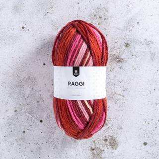 Järbo Raggi 100g 15211 Love lane Indhold: 70% Superwash Uld / 30% Polyamid Vægt/længde: 100 gram = ca. 150 meter Anbefalede pinde: 4.50 - 5.50 mm Strikkefasthed: 10 x 10 cm = ca 18 / 16m x 24 / 21p Anbefalet hæklenål: 4.50 mm Hæklefasthed: 10 x 10 cm = ca 14 fm x 17 p Maskinvask 40°C / Tørres fladt / Brug ikke skyllemiddel.