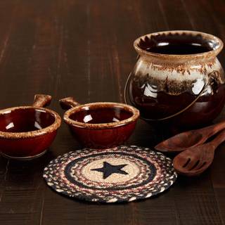 VHC Brands Colonial Star Trivet Hot Pad til Pots Pander Tan Black Red Jute Blend Round Circle 8 Inches