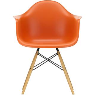 Vitra - Eames Plastic Armchair DAW - 43 Rusty Orange - Ash Honey Tone - Spisebordsstole - Charles & Ray Eames - Orange - Metal/Træ/Plast