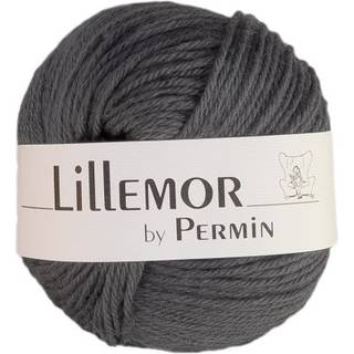 Permin Lillemor 06 Antracit Indhold: 100% økologisk håndfarvet merinould Vægt/længde: 25 g = ca. 100 meter Anbefalede pinde: 3-4 mm Strikkefasthed: 10 x 10 cm = 24-26 m x 34-36 p Vask: Finvask 40ºC.