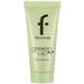 Flormar Ansigtsmakeup FoundationGreen Up Foundation 002 Light Beige 30 ml (3.700,00 kr / 1 l) - 30 ml