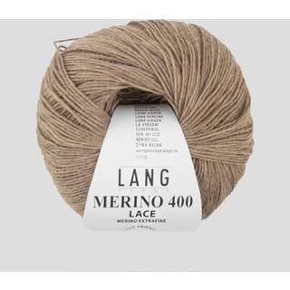 Lang Yarns Merino 400 Lace 019 Indhold: 100% Merinould Vægt/længde: 25g = ca. 200 meter Anbefalede pinde: 2.5-3.5 mm. Strikkefasthed: 10 x 10 cm = 32 m x 42 p Vask: Maskinvask 30 ℃ / Tåler ikke tørretumbling / Brug aldrig skyllemiddel.
