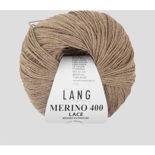 Lang Yarns Merino 400 Lace 211 Indhold: 100% Merinould Vægt/længde: 25 g = ca 200 meter Anbefalede pinde: 2.50-3.50 mm Strikkefasthed: 10 x 10 cm = 32 m x 42 p Vask: Maskinvask 30 ℃ / Tåler ikke tørretumbling / Brug aldrig skyllemiddel.