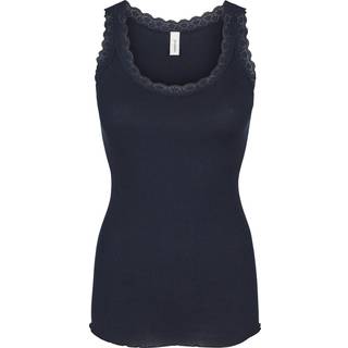Ribbet singlet i silkemix