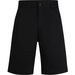 Regular fit shorts med slanke ben og knaplommer