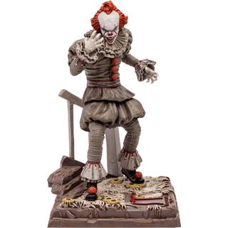 McFarlane Toys - WB 100: Pennywise (It Chapter Two) Movie Maniacs 6in Posed Figur