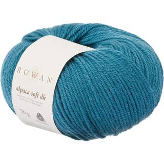 Rowan Alpaca Soft DK 217 Naples Blue Indhold: 70% Ren, ny uld, 30% Alpaca Vægt/længde: 50 gram = ca. 125 meter Anbefalede pinde: 4,00 mm Strikkefasthed: 10 x 10 cm = 22 m x 30 p Vaskes i hånden / Tåler ikke tørretumbler / Tørres flat.