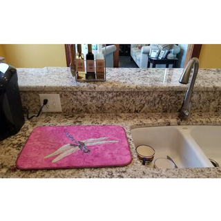 """" Caroline's Treasures Dragonfly på Pink Dish Drying Mat 14 """" """" X 21 """" """" Multicolor """"